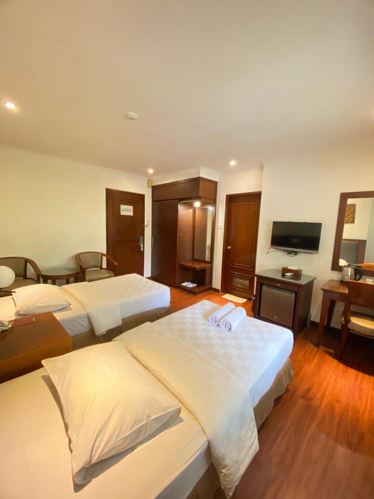 ג'קרטה Cipta Hotel Wahid Hasyim מראה חיצוני תמונה